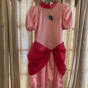Princess Peach Halloween Costume size M